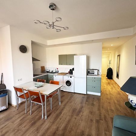 T2 La Singuliere Lägenhet Sète Exteriör bild