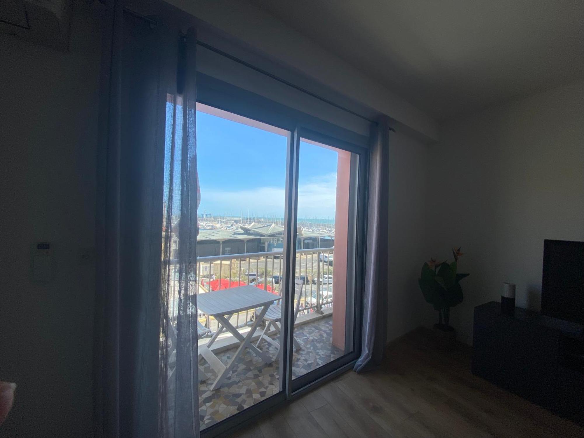 T2 La Singuliere Lägenhet Sète Exteriör bild