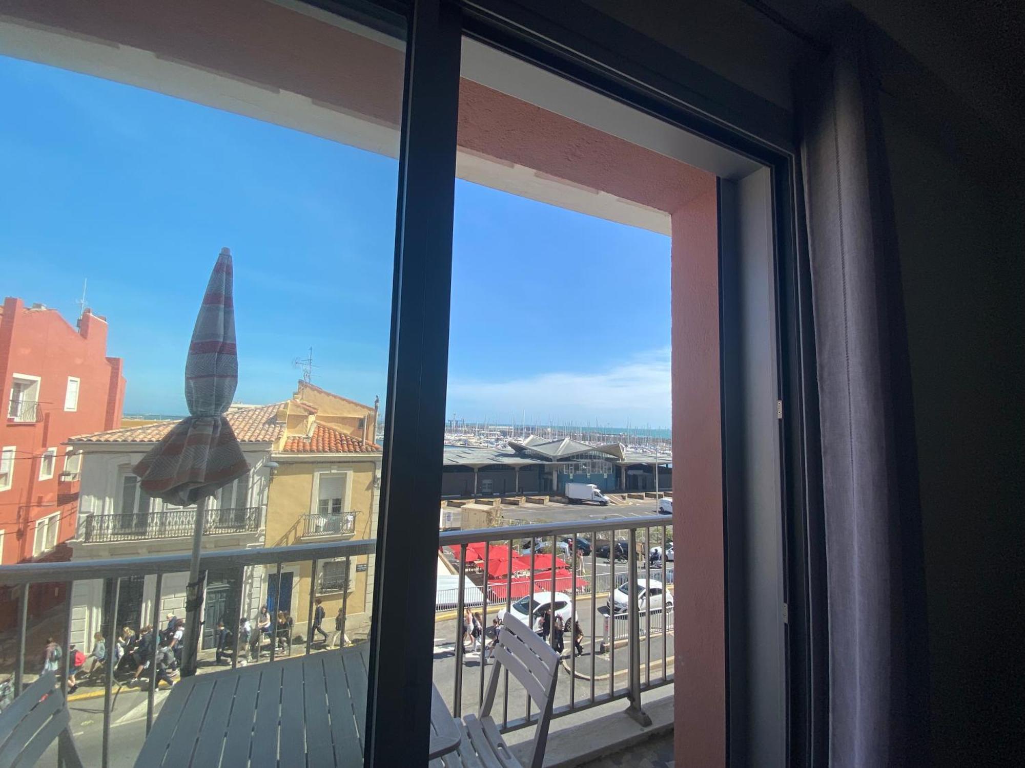 T2 La Singuliere Lägenhet Sète Exteriör bild